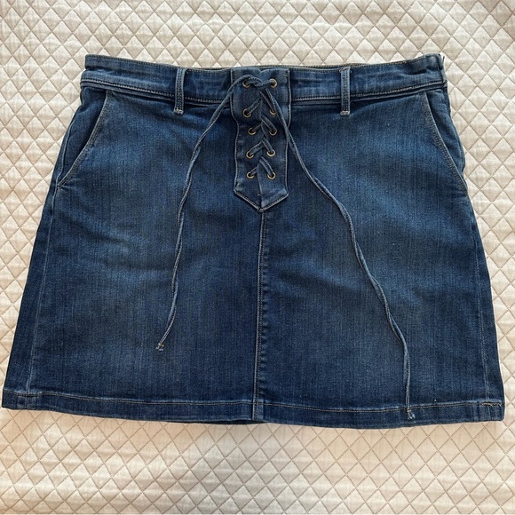Vintage Vince Camuto jean skirt - Picture 1 of 3